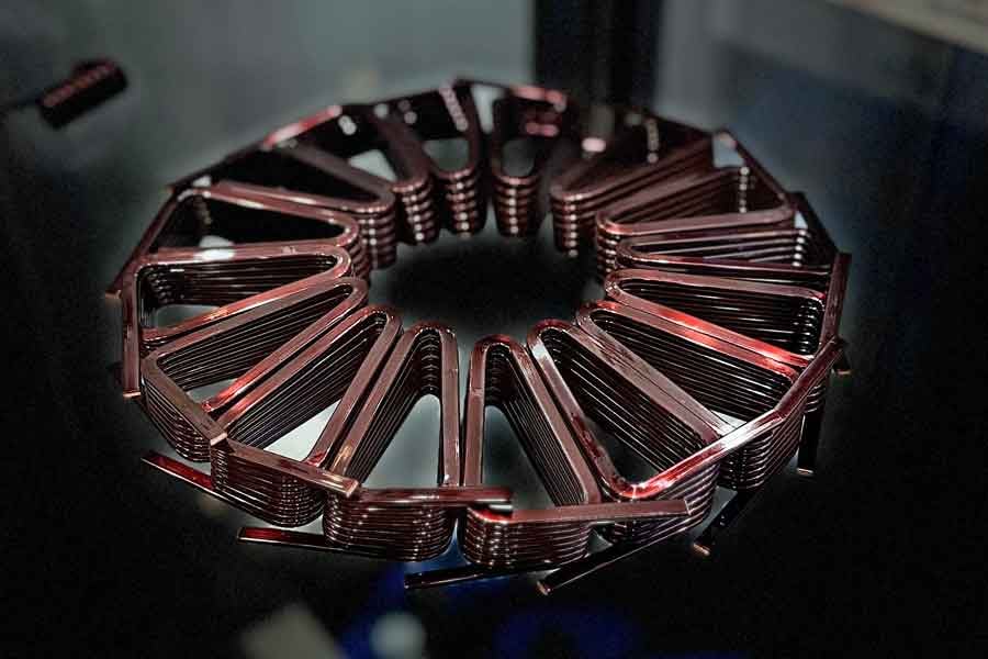 Bilanciare la sezione trasversale del filo, il fattore di riempimento e le perdite rappresenta una sfida fondamentale nella progettazione di motori a flusso radiale