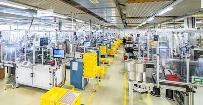 Per far fronte alla carenza di capacità di avvolgimento di bobine, il settore della difesa può trarre notevoli vantaggi dalla collaborazione con produttori a contratto affermati. 
