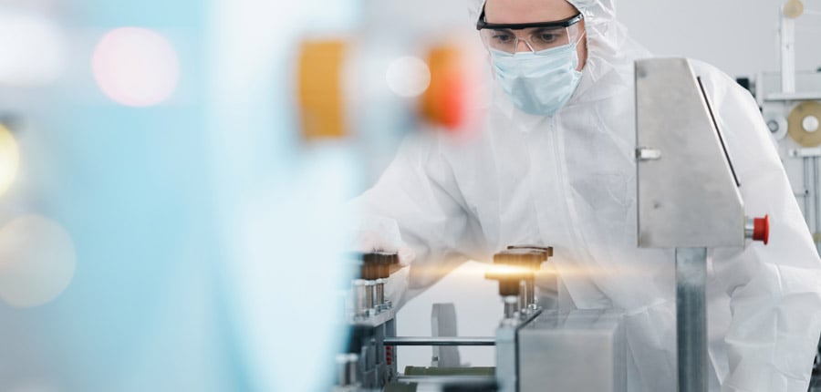 KUK è un partner tecnologico per le bobine miniaturizzate e l'elettronica nel settore medico e dei sistemi di sensori. La nostra esperienza di produzione comprende impianti per l'avvolgimento diretto di nuclei metallici e la lavorazione di fili sottili da 0,010 mm. Le competenze principali di KUK comprendono anche l'assemblaggio e la tecnologia di connessione, in particolare in questo settore di precisione.