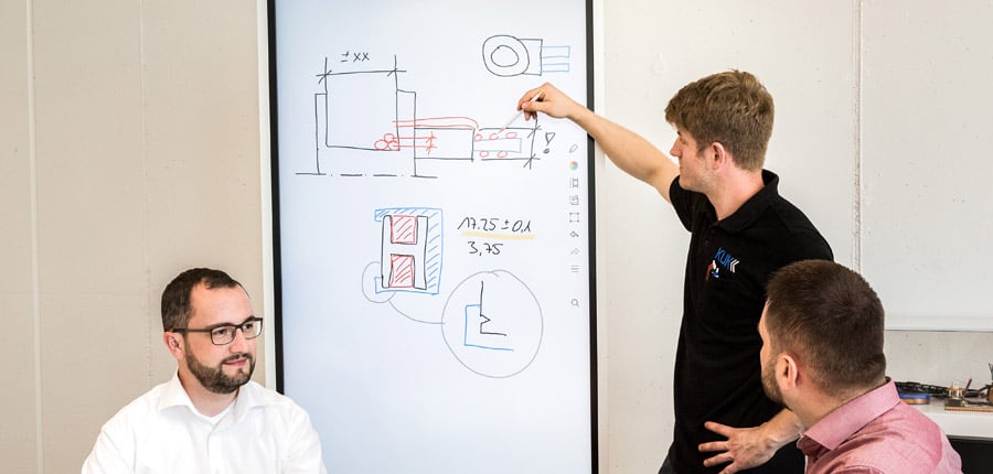 Già durante la prototipazione, KUK fornisce informazioni importanti che si rivelano di grande valore nella produzione di serie.